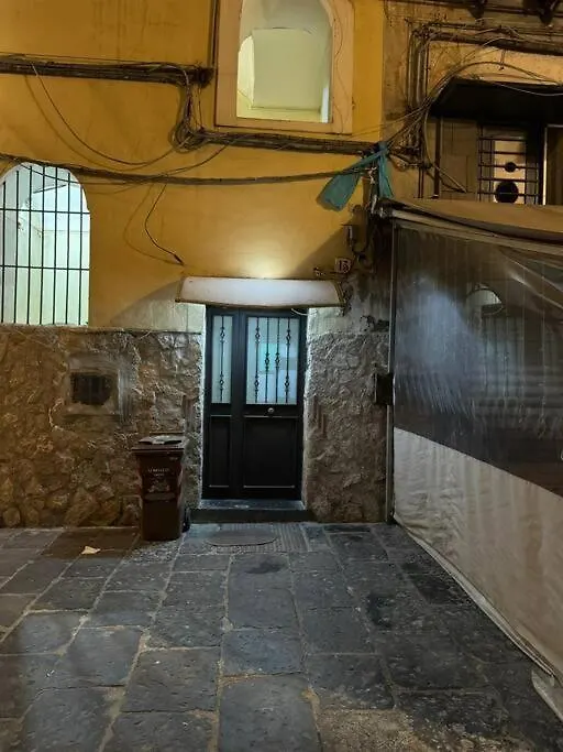 Federico II Apartment Nápoles